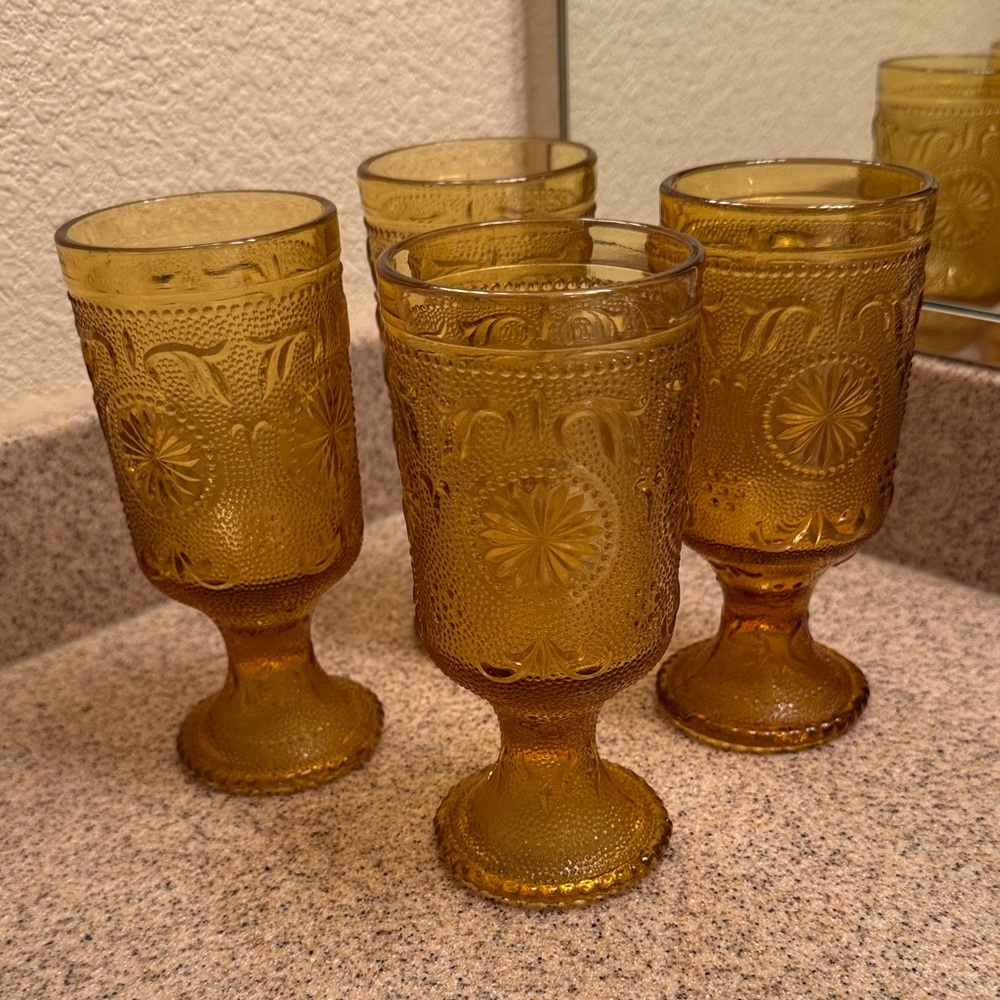 Tiara Vintage-Style Amber Pressed Glass Goblets - Set of 4